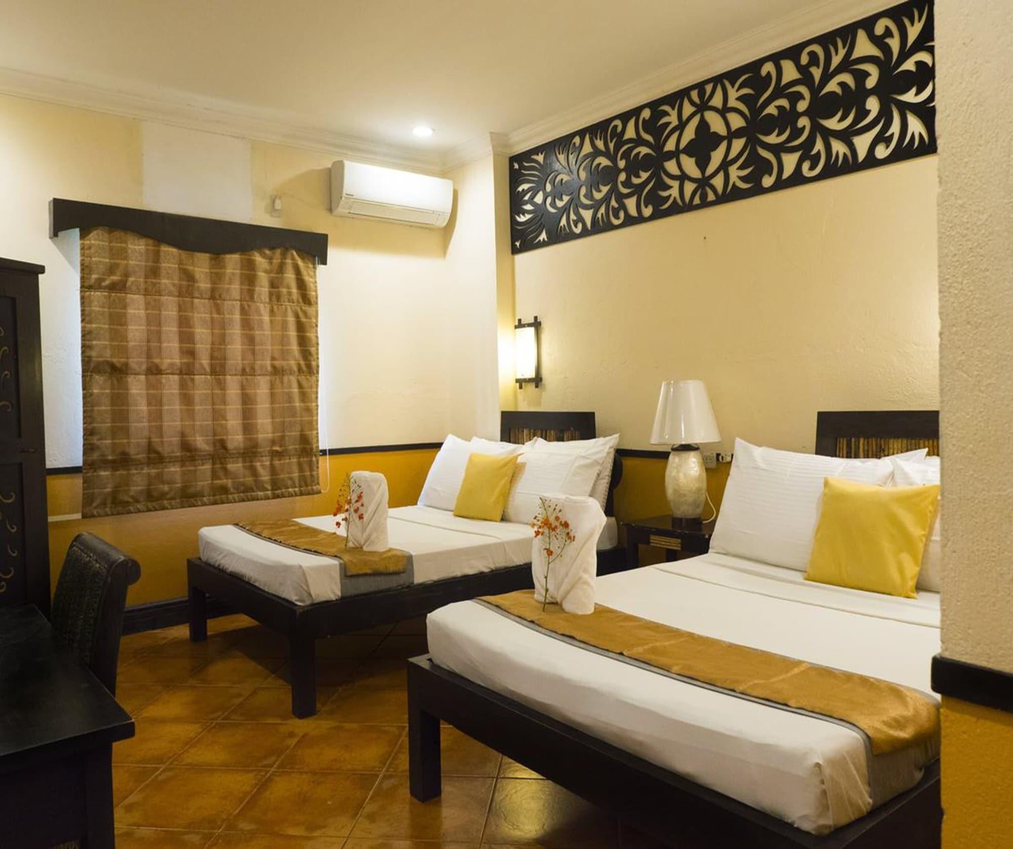 Playa Tropical Resort Hotel Currimao Buitenkant foto