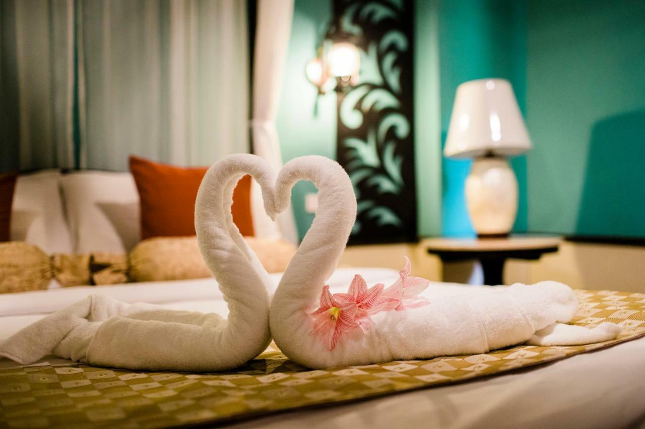 Playa Tropical Resort Hotel Currimao Buitenkant foto
